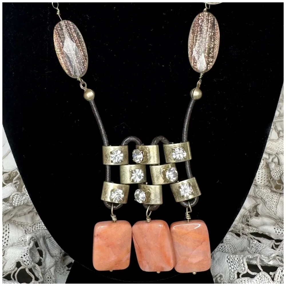 Anthro “Sidra Necklace” - Picture 4 of 12